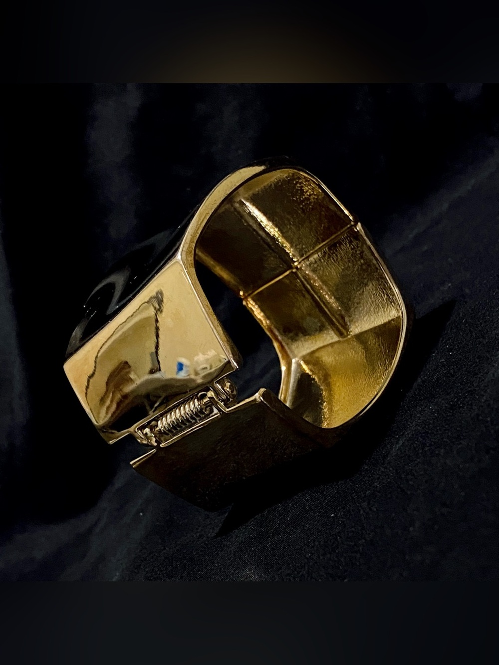 Signed ALM SoHo Wide Gold Tone Hinged Clamper Cuff Bracelet